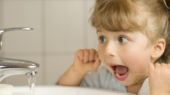 Almost half of Brits do not visit or take their children to the dentist