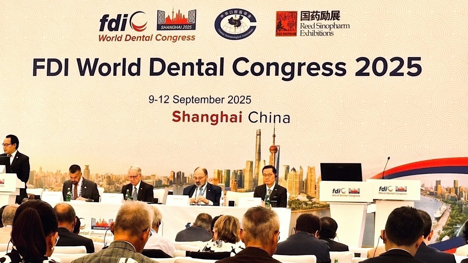 Declaraciones de FDI sobre publicidad sanitaria y especialización en Odontología