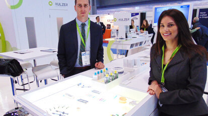 Dan Harkins, left, and Sami Godowsky of Kulzer. (Photo: Fred Michmershuizen/Dental Tribune America)