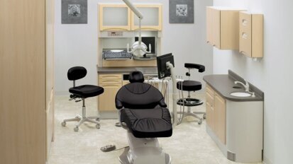 Δυναμικό Ξεκίνημα για Νέους Απόφοιτους Οδοντιάτρους