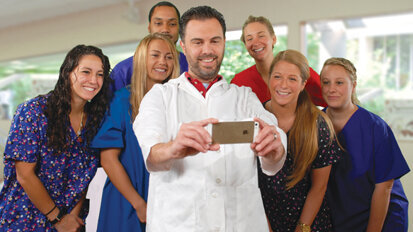 Group selfies can help support the dental hygiene profession