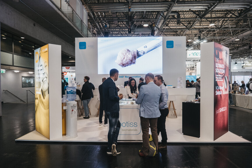 Botiss showcased innovations in biomaterials. (Image: Dental Tribune International)