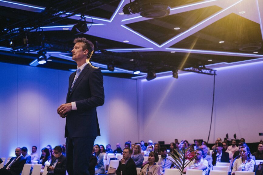 Among other valuable skills, Drs Radek Mounajjed and Daniel Černý (pictured) taught ROOTS SUMMIT attendees how to identify clinically relevant factors for reconstruction of nonvital teeth and teeth with challenged vitality.