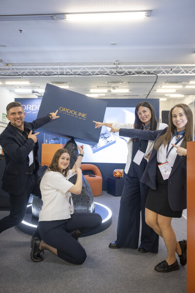 Smiles, teamwork, and good vibes at the Ordoline booth.