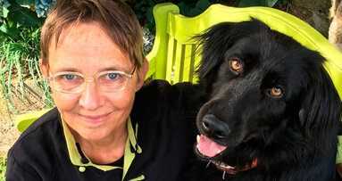 Per Susanna Tamaro «tante bocche perfette, ma pochissimi i veri sorrisi»