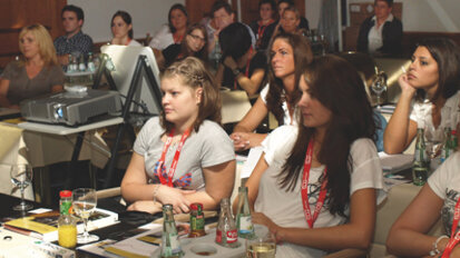 Karies- und Parodontitisprophylaxe mit Konzept in Hamburg