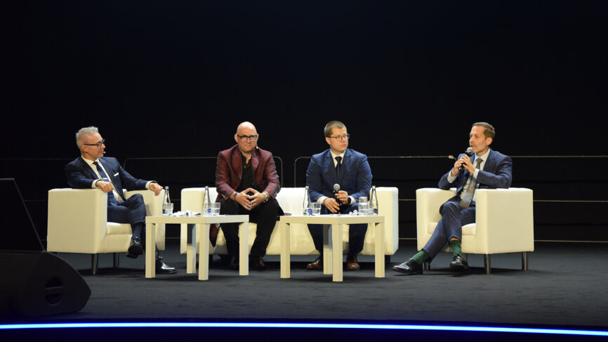 From left: Dr Sergio Ulribe, Dr Peter Fritz, Dr Antonín Tichý and Prof. Falk Schwendicke.