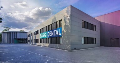 “Our mission is to connect manufacturers and clinics through efficient logistics at competitive prices”