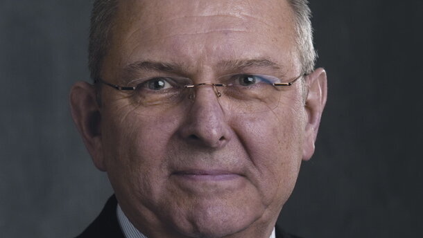 Innovative products help dentists in a ‘worthy purpose,’ says Mark Clineff of Sybron