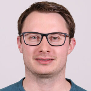 Dr Tomaž Ivanušič