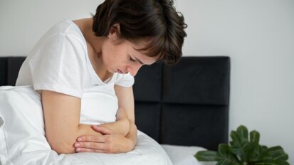 Nieswoiste zapalenia jelit związane są z chorobami przyzębia