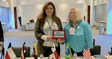 La FDI comienza a bailar a nuestro son