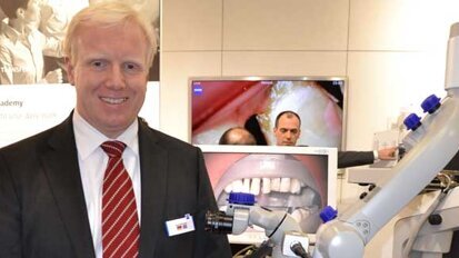 IDS 2013: Augen auf für Carl Zeiss Meditec