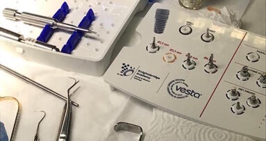 Dünyada, Eğitim için İmplant Ürettiren Kaç Akademi Var?