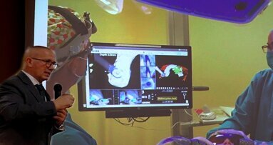 Colocación de implantes dentales con GPS