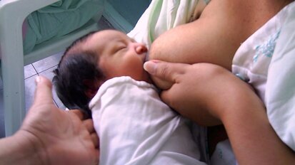 La lactancia materna fomenta la salud oral del bebé