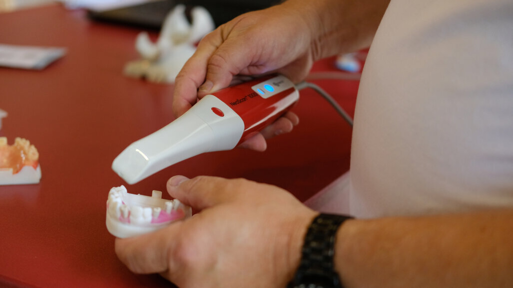Neoss Group is showcasing NeoScan 1000—new easy-to-use intra-oral scanner