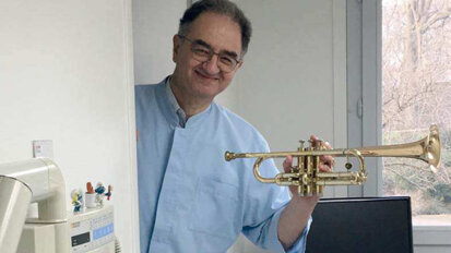 Ce confrère ne nous joue pas du pipeau !