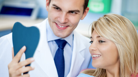 Pachetul de baza va include preventia stomatologica pentru copii si proteze pentru varstnici