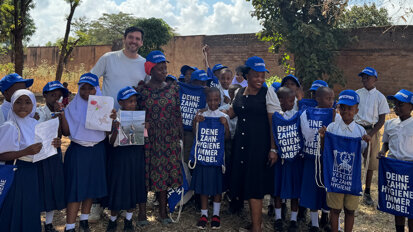 Aufklärung und Austausch am Fuße des Kilimandscharo im Zeichen der Zahngesundheit