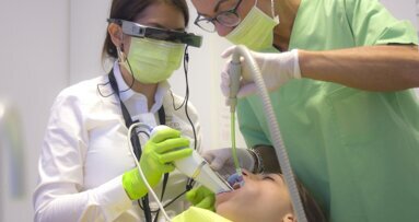 Nuestra mano derecha