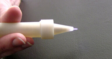 Plasma brush disinfects and cleans out cavities for fillings