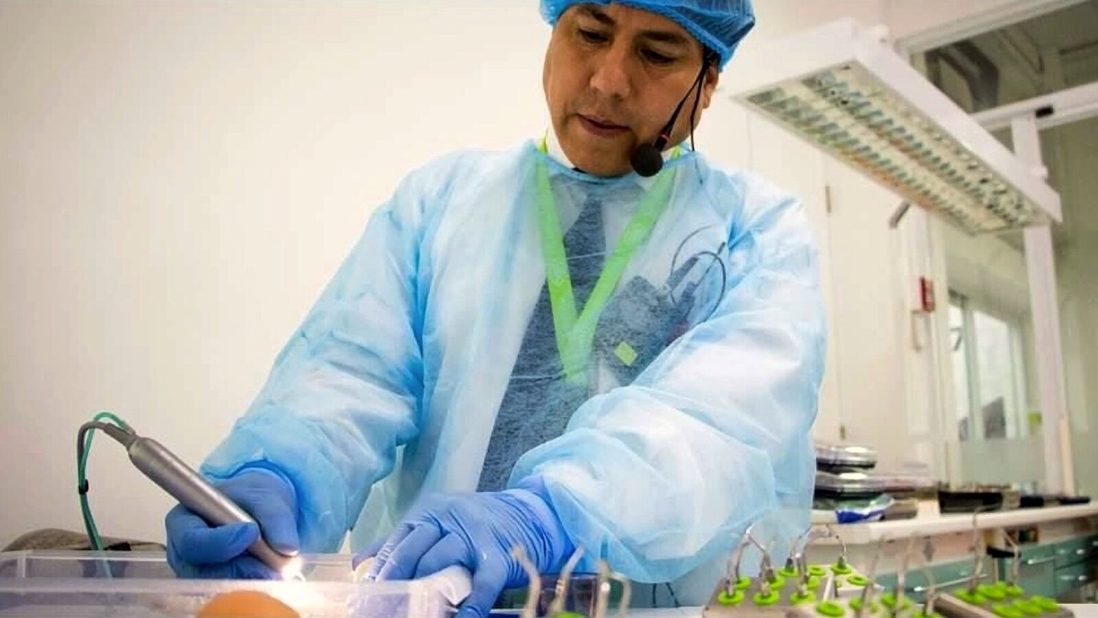 Piezocirugía  (2). “Esta tecnología cambió totalmente mi práctica clínica”