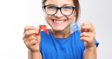 Les surplombs incisifs sont mieux traités dès un âge précoce