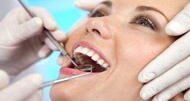 Străinii cheltuiesc peste 60 de milioane de euro anual pentru intervenţii medicale în România