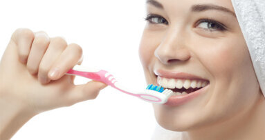 Strahlende Zähne aus der Tube?