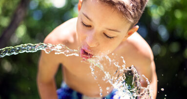 Tag der Zahngesundheit: Gesund beginnt im Mund – Superkraft Spucke