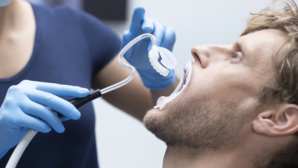 When used together with OptraGate 2, OptraGate Dry Control helps create optimal conditions for relative isolation by combining lip retraction, tongue protection and effective moisture control.