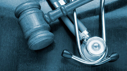 Per la tutela della salute dei cittadini non si possono limitare la competenza e il ruolo del medico