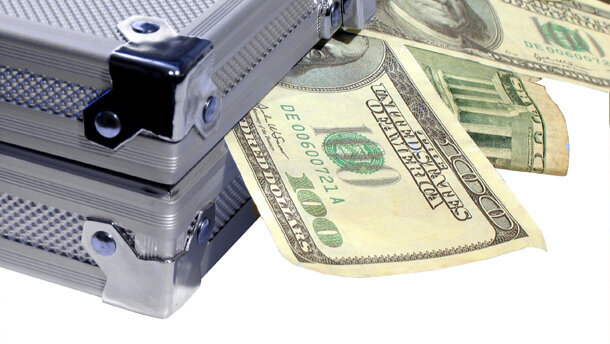 Tandarts rooft eigen praktijk leeg