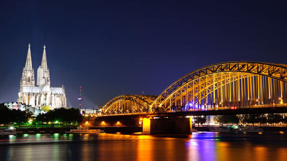 Köln im Zeichen der Implantologie