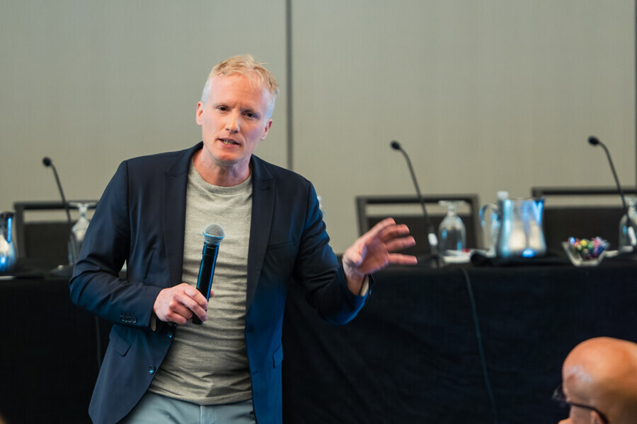 Prof. Frank Schwarz.