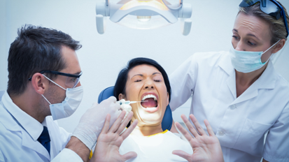 Schock statt Spritze: Neue Methode könnte Patienten die Nadel ersparen Schock statt Spritze: Neue Methode könnte Patienten die Nadel ersparen