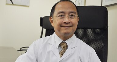 Interview: “The oral environment becomes more hostile with age”