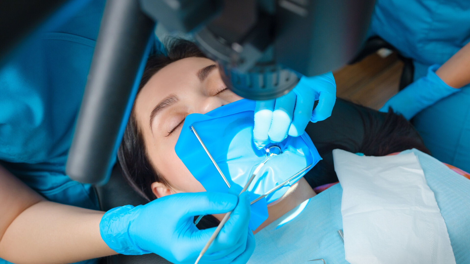 Broken file management with Er:YAG laser and SWEEPS technology—a case series