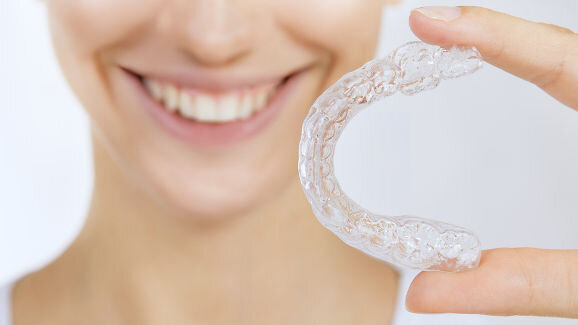 UK adults believe that correction of their smile could improve confidence