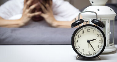 Schlafstörungen und Implantatkomplikationen