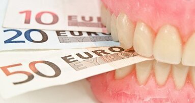 A Associação Odontológica Irlandesa solicita a reintrodução do tratamento gratuito