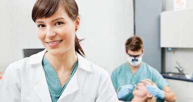 Letzter Aufruf: „Beste Zahnarztassistentin 2011“