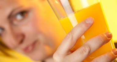 Zahnpasta verfälscht Geschmack von Fruchtsaft