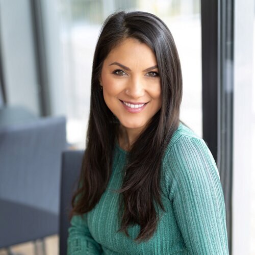 Nancy Djelassi Nancy Djelassi