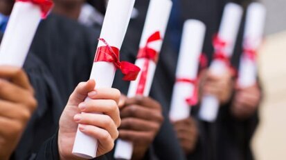 Graduation: A minefield for the younger generation of dentists