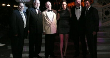 ΣΥΝΕΧΙΖΟΜΕΝΕΣ ΔΙΑΚΡΙΣΕΙΣ ΑΠΟ ΤΗΝ ΕΥΡΩΠΑΙΚΗ ΑΚΑΔΗΜΙΑ ΑΙΣΘΗΤΙΚΗΣ ΟΔΟΝΤΙΑΤΡΙΚΗΣ ΣΕ ΕΛΛΗΝΕΣ ΟΔΟΝΤΙΑΤΡΟΥΣ: ΜΙΑ ΚΡΙΤΙΚΗ ΑΝΑΣΚΟΠΗΣΗ.