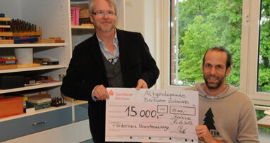 Zahnärzte spenden für Querschnittgelähmte