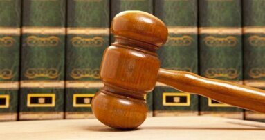 NZa op vingers getikt voor opeisen tandartsgegevens