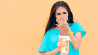 Viel Zucker erhöht Risiko von Karies und Zahnfleischentzündungen Viel Zucker erhöht Risiko von Karies und Zahnfleischentzündungen